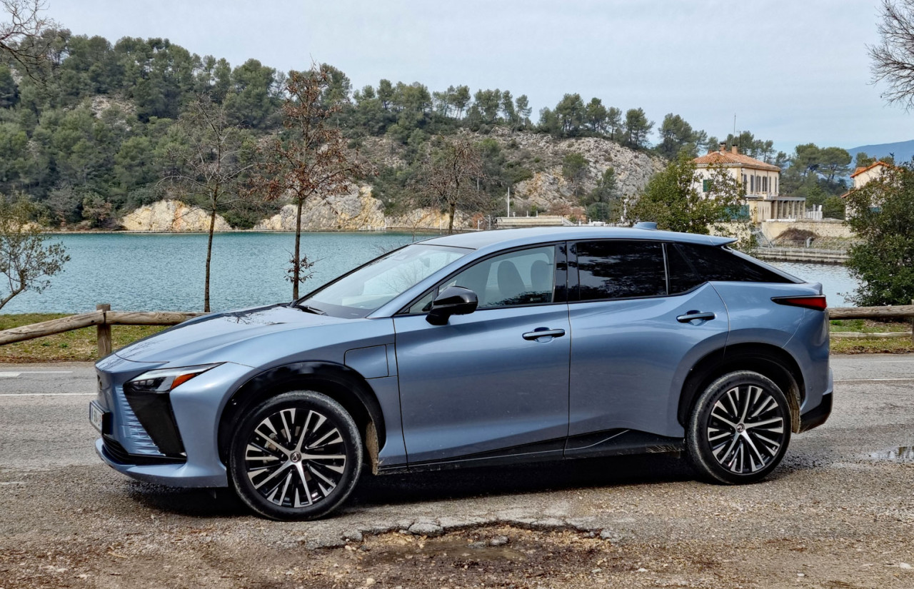 Lexus RZ: Lexus styrer bare derud ad