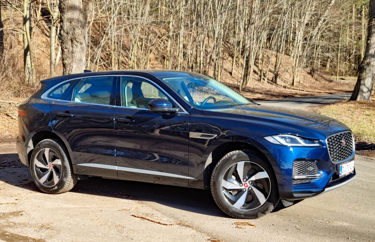 Jaguar-F-Pace-P400e-plug-in-FE