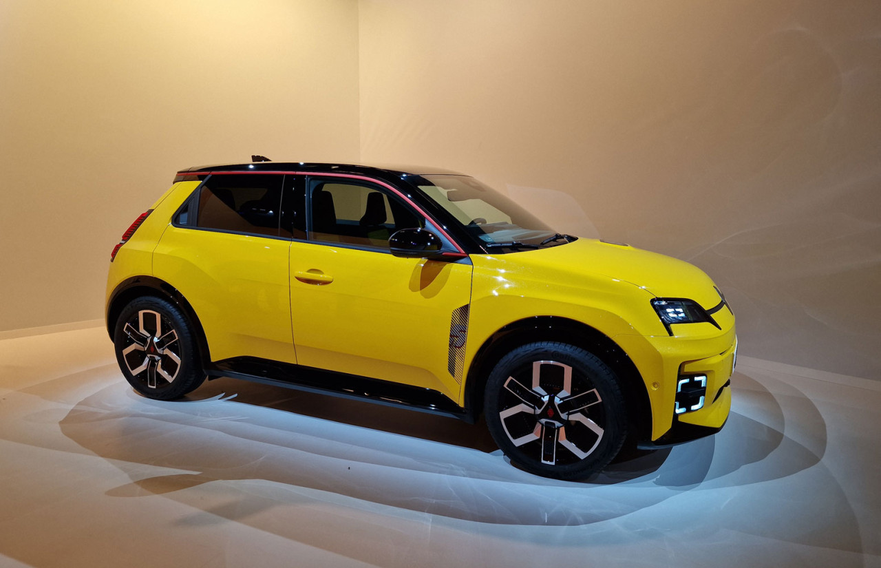 Renault-5-E-Tech-electric-FE