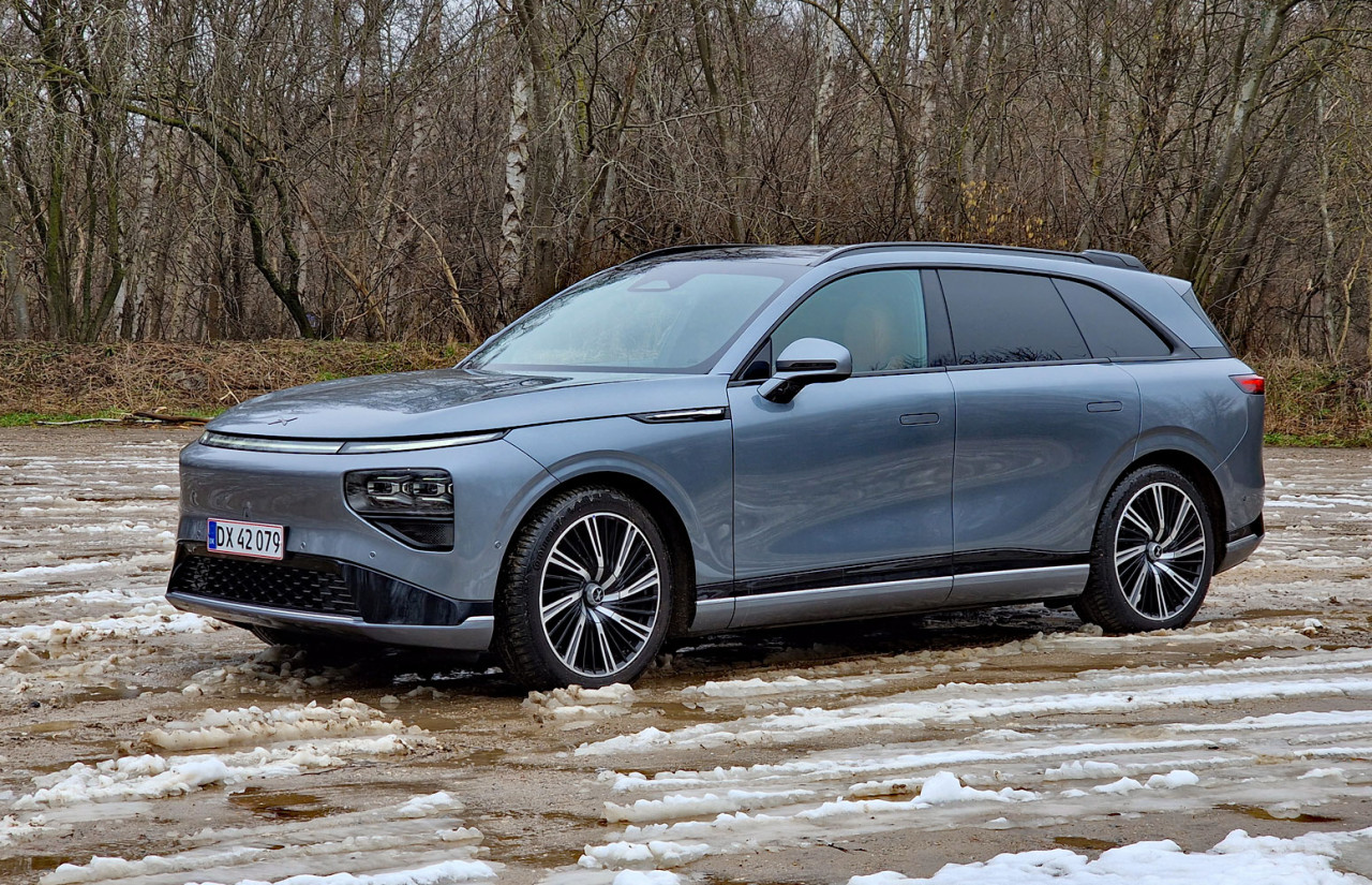 XPeng-G9-AWD-Performance-FE