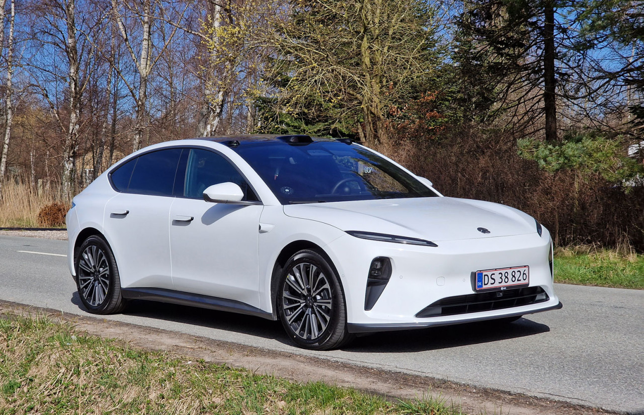 NIO-ET5-FE